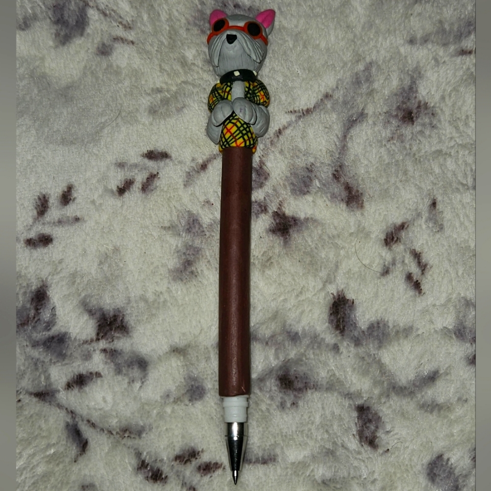 ⚠️Free bundle item- Refillable Schnauzer ball point pen
